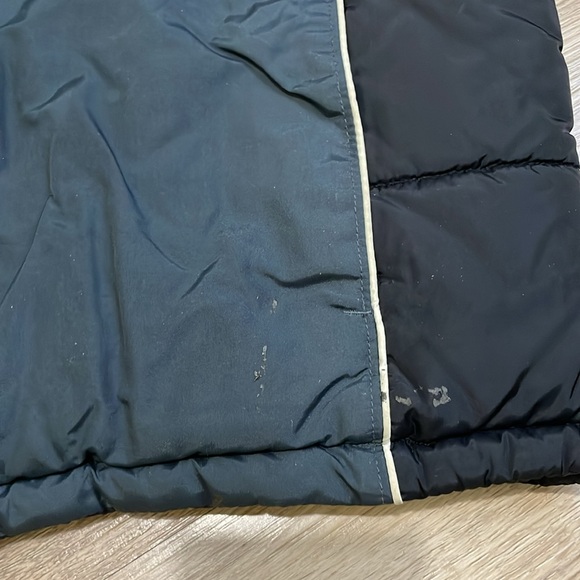 COLUMBIA UNISEX PRE OWNED VEST - Picture 10 of 10